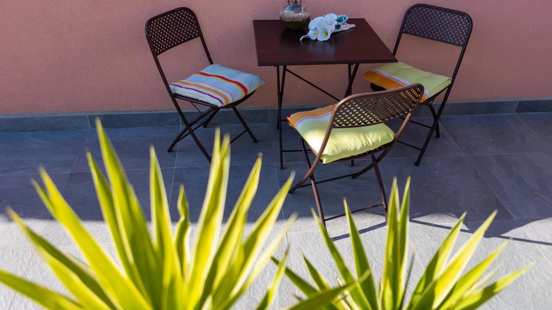 Apartments Sunshine With Pool Trogir Croatia