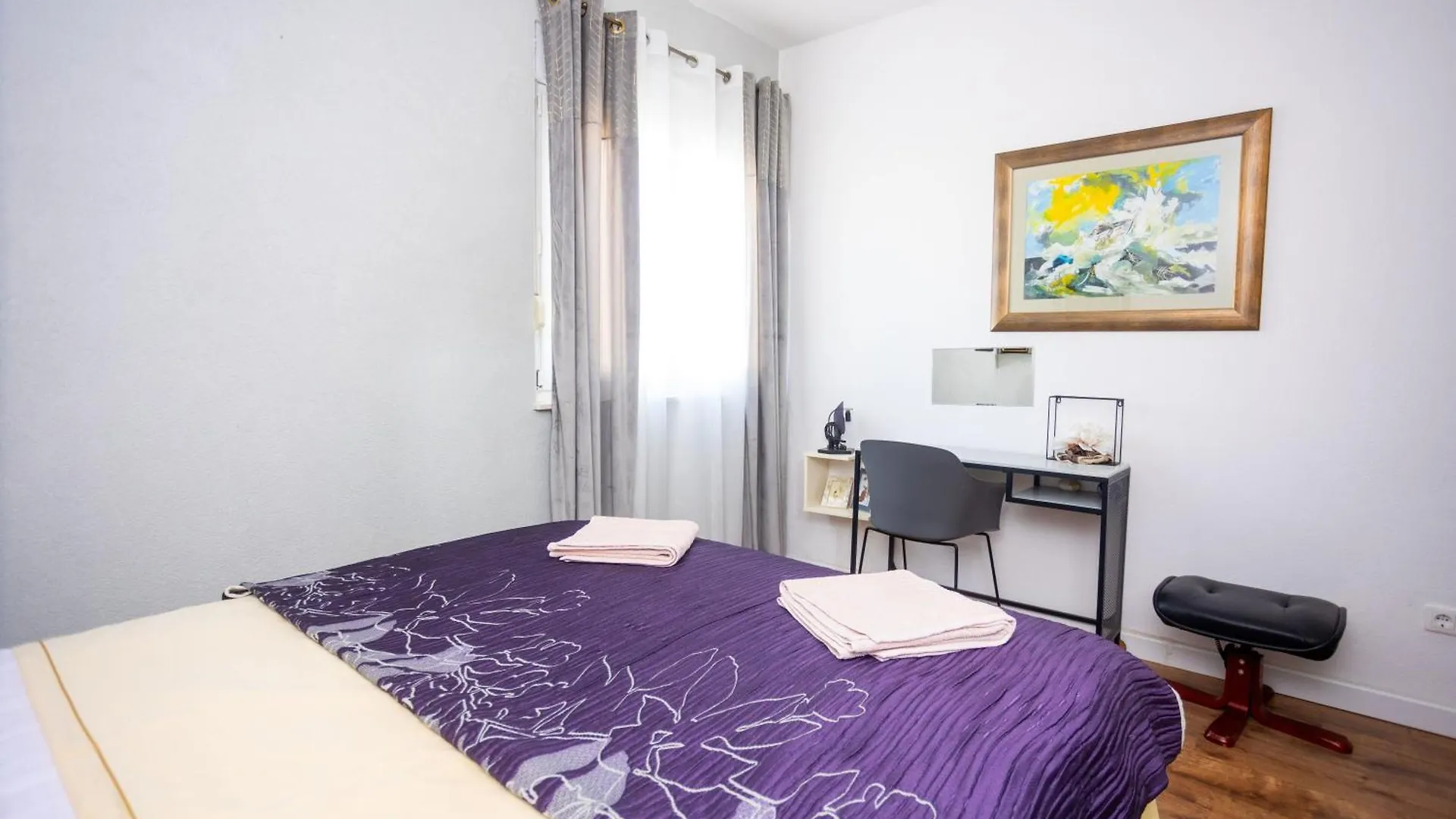 Apartments Sunshine With Pool Trogir