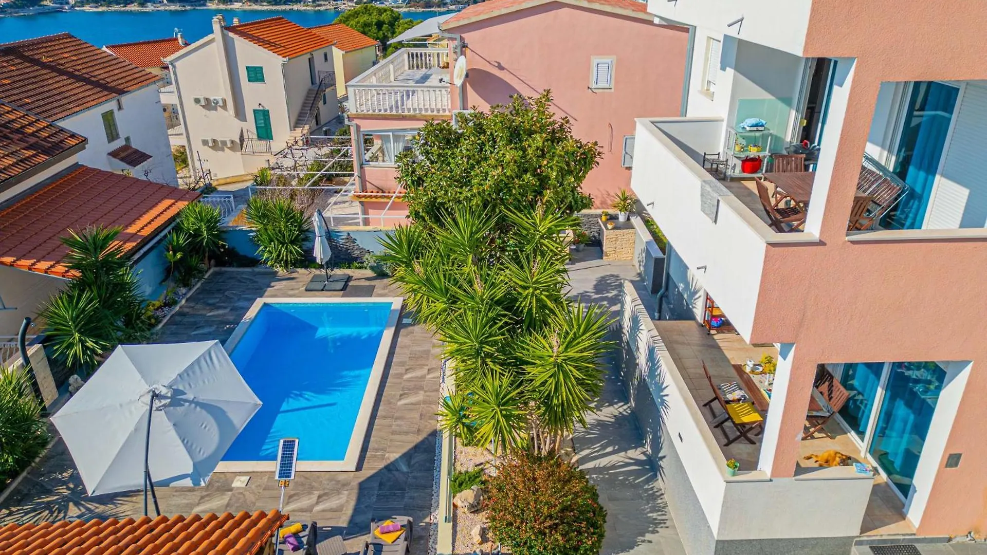 Apartments Sunshine With Pool Trogir Croatia