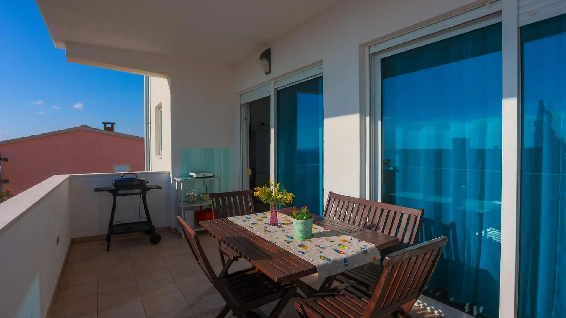 Apartments Sunshine With Pool Trogir Croatia